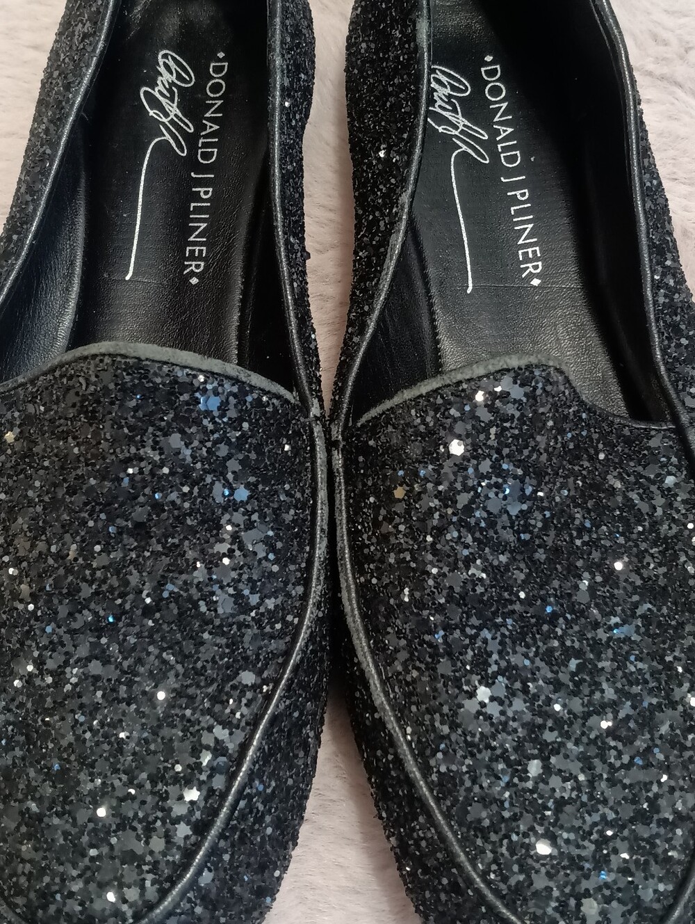 Donald J Pliner "Denny" Black Sparkle Glitter Loafer Flats — Size 6.5M